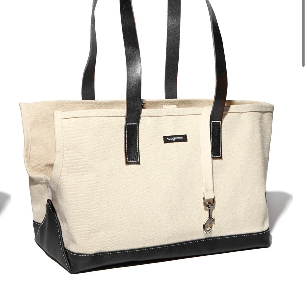 Wagwear XL carpenter bag dog carrier.  With black leather straps
